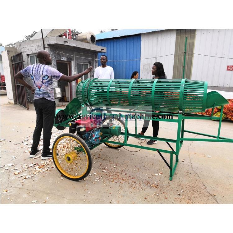 Machine à éplucher le manioc 5