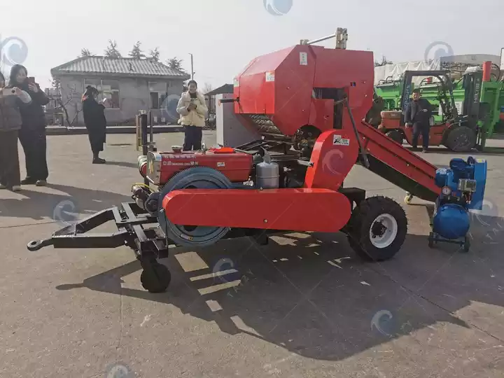 mobile type forage baler machine