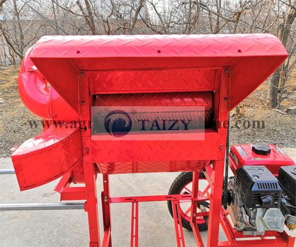 https://static.agriculture-machine.com/wp-content/uploads/2019/05/wheat-thresher-12.jpg