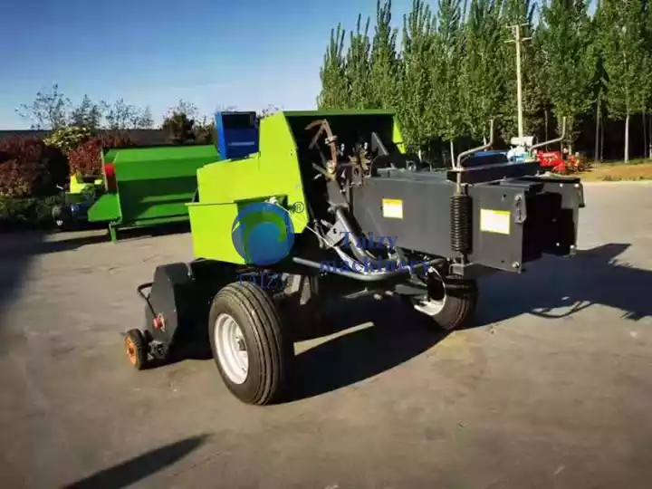 silage harvesting and baling machine