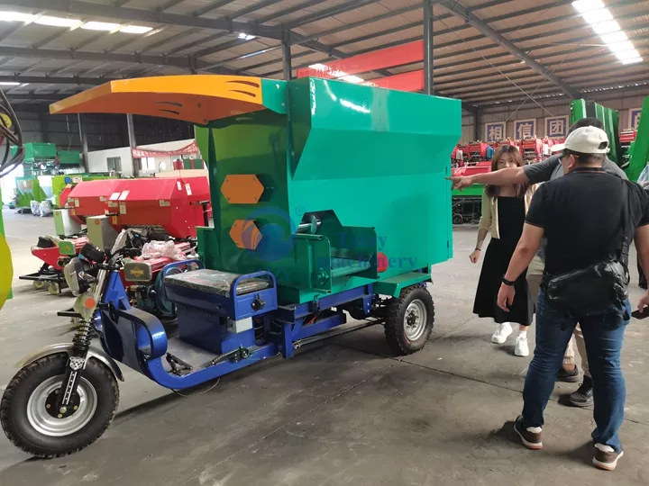 Hay Baling And Wrapping Machine