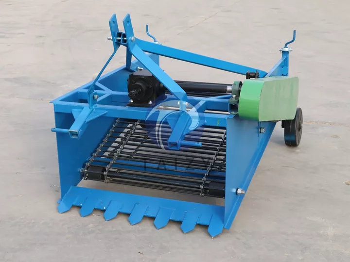 automatic potato harvesting machine