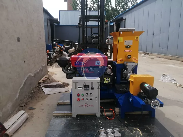 Fish Feed Pellet Making Machine Packing Site