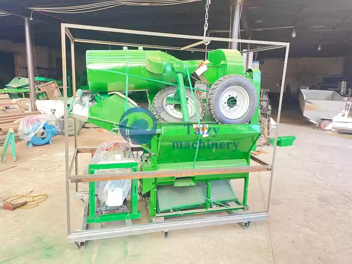 agricultural threshing machine