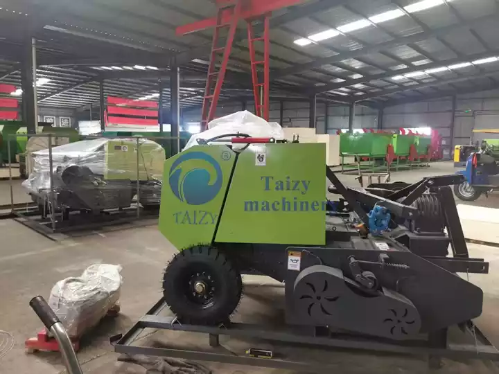 round straw cutting baler