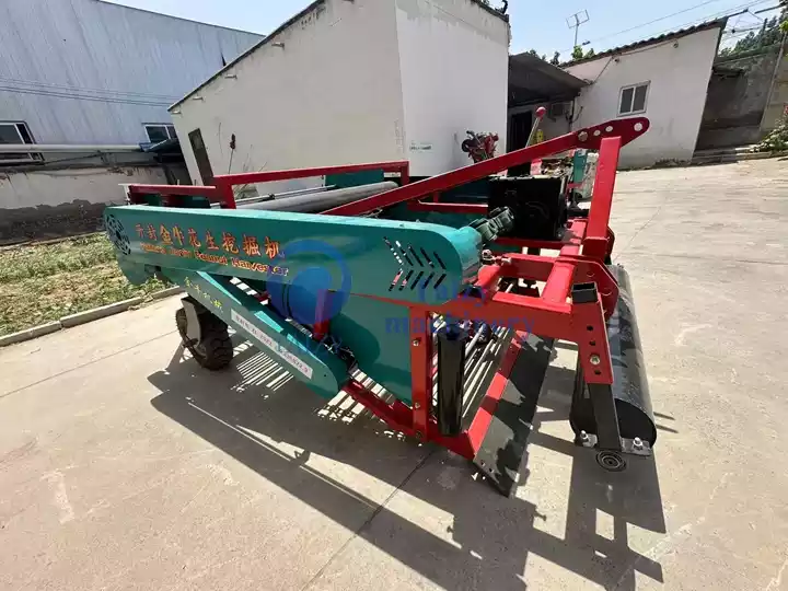 groundnut peanut harvester equipment