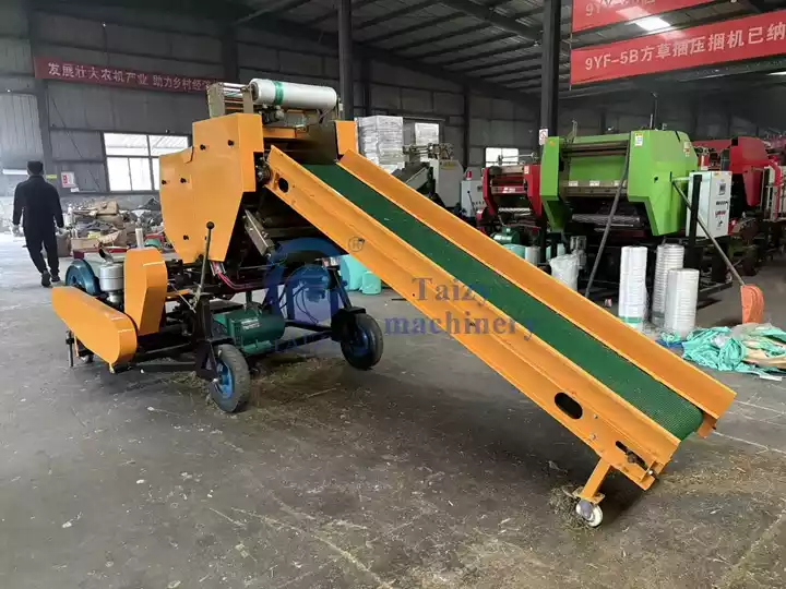 машина для прессования и обертывания кормов