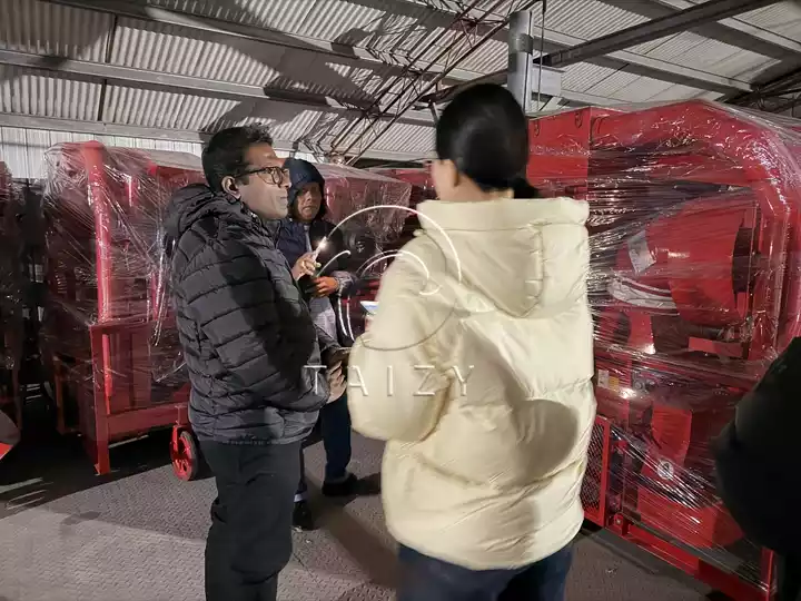 combined peanut shelling equipment