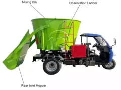 Xe trộn và rải cỏ ủ chua