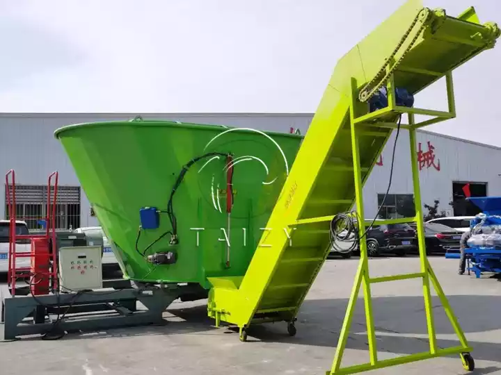 vertical silage mixer machine