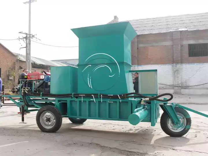 double-cylinder silage bale press